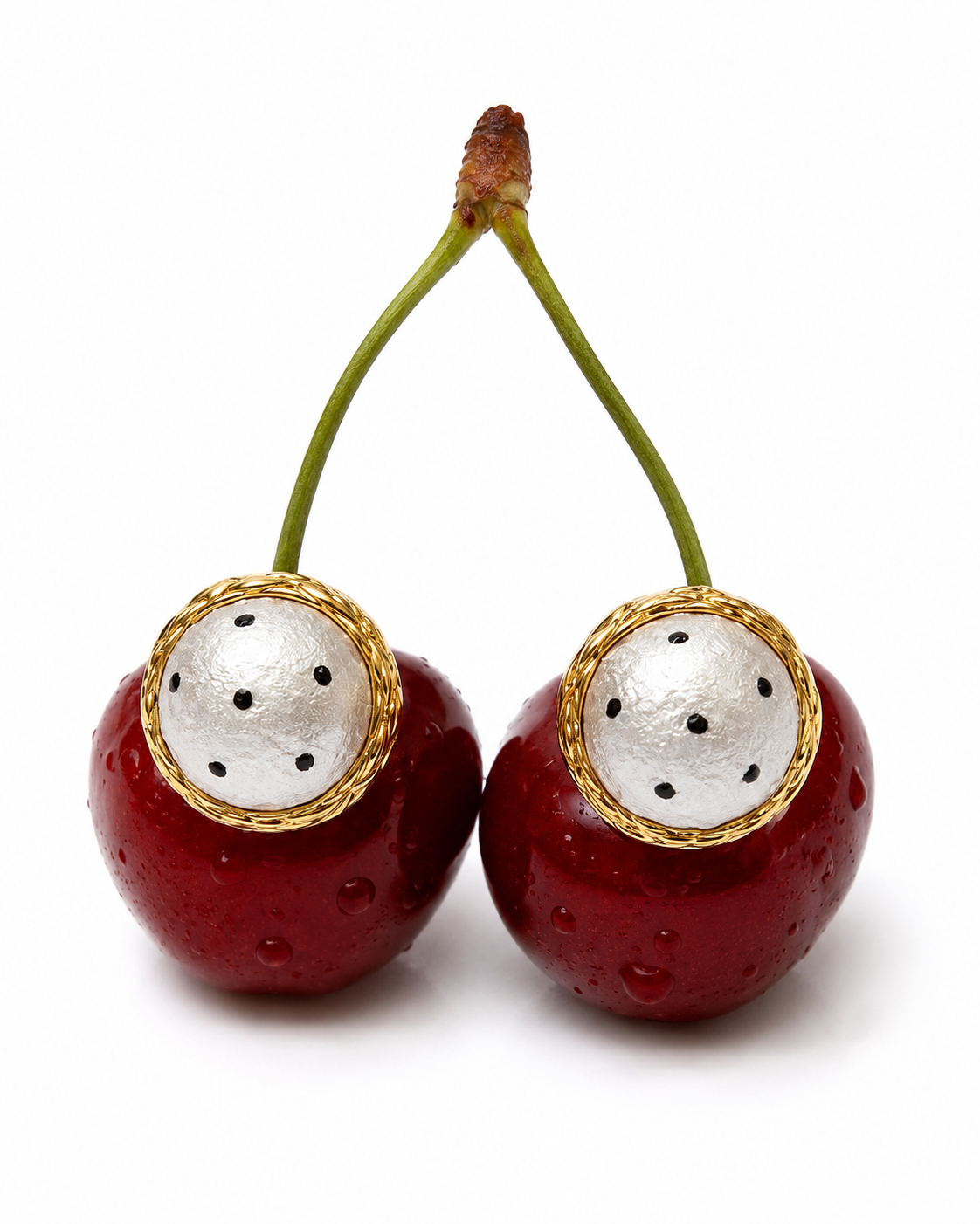 Cherry earrings by CUTEWEARS